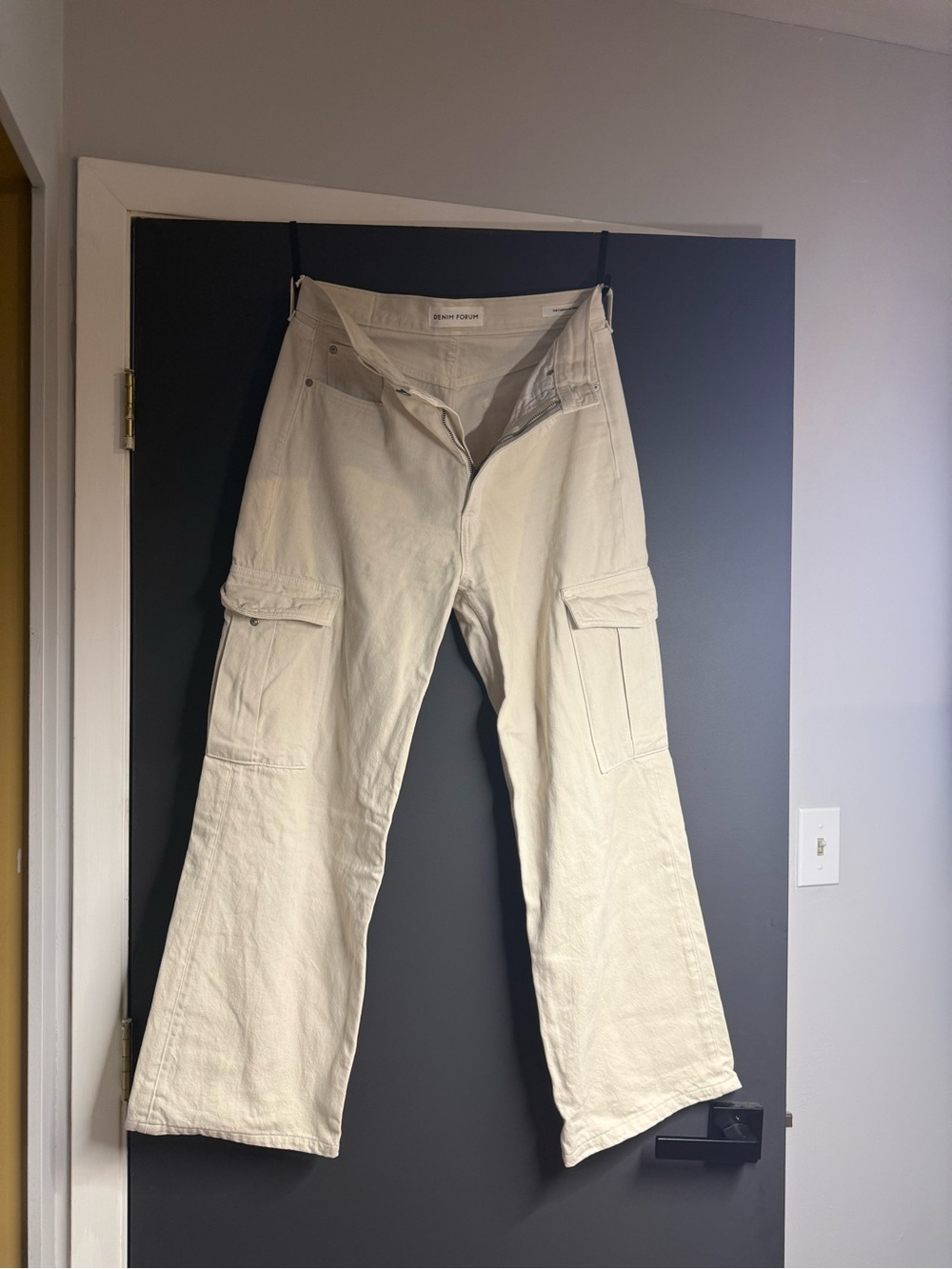 Denim Forum Cream Wide-Leg Cargo Pants